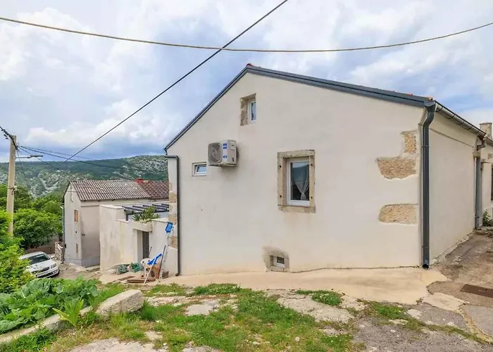 Vakantiehuis In 51206 Grižane